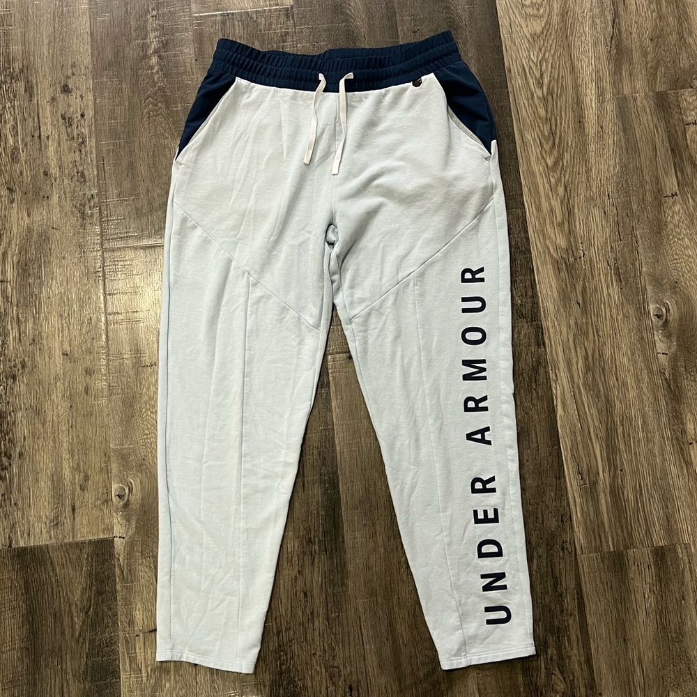 Under armour sweatpants size S